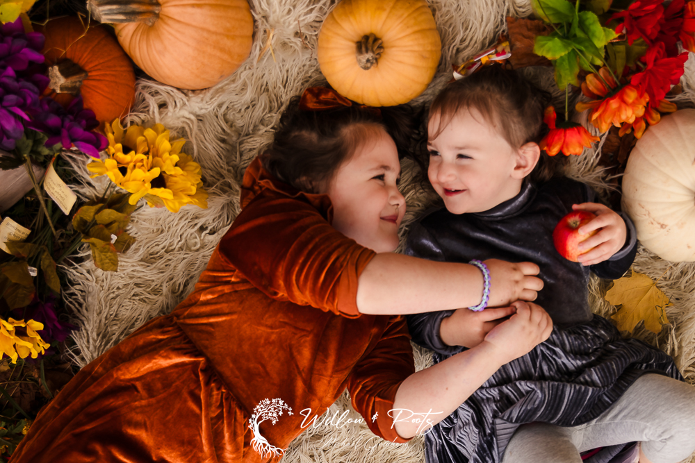 Fall Family Pictures - What To Wear For Fall Photos - Family Photography Near Me