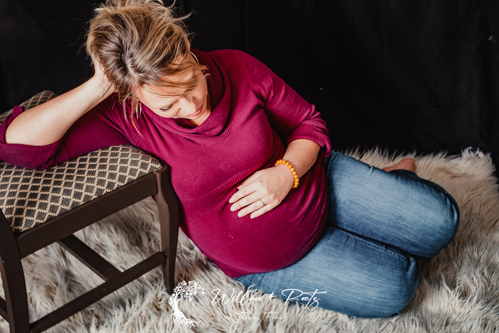 Indoor Maternity Session - Maternity Photography Erie Pa - Winter Maternity Photos