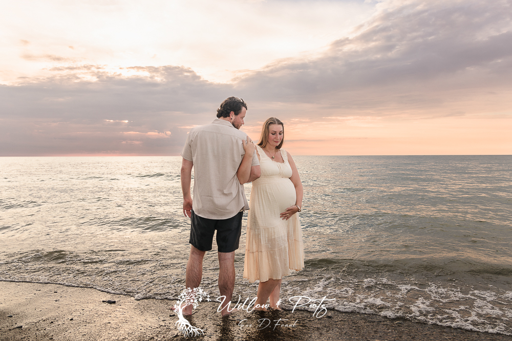 Maternity Pictures At The Beach - Maternity Photographer In Erie Pa - Summertime Maternity Pictures