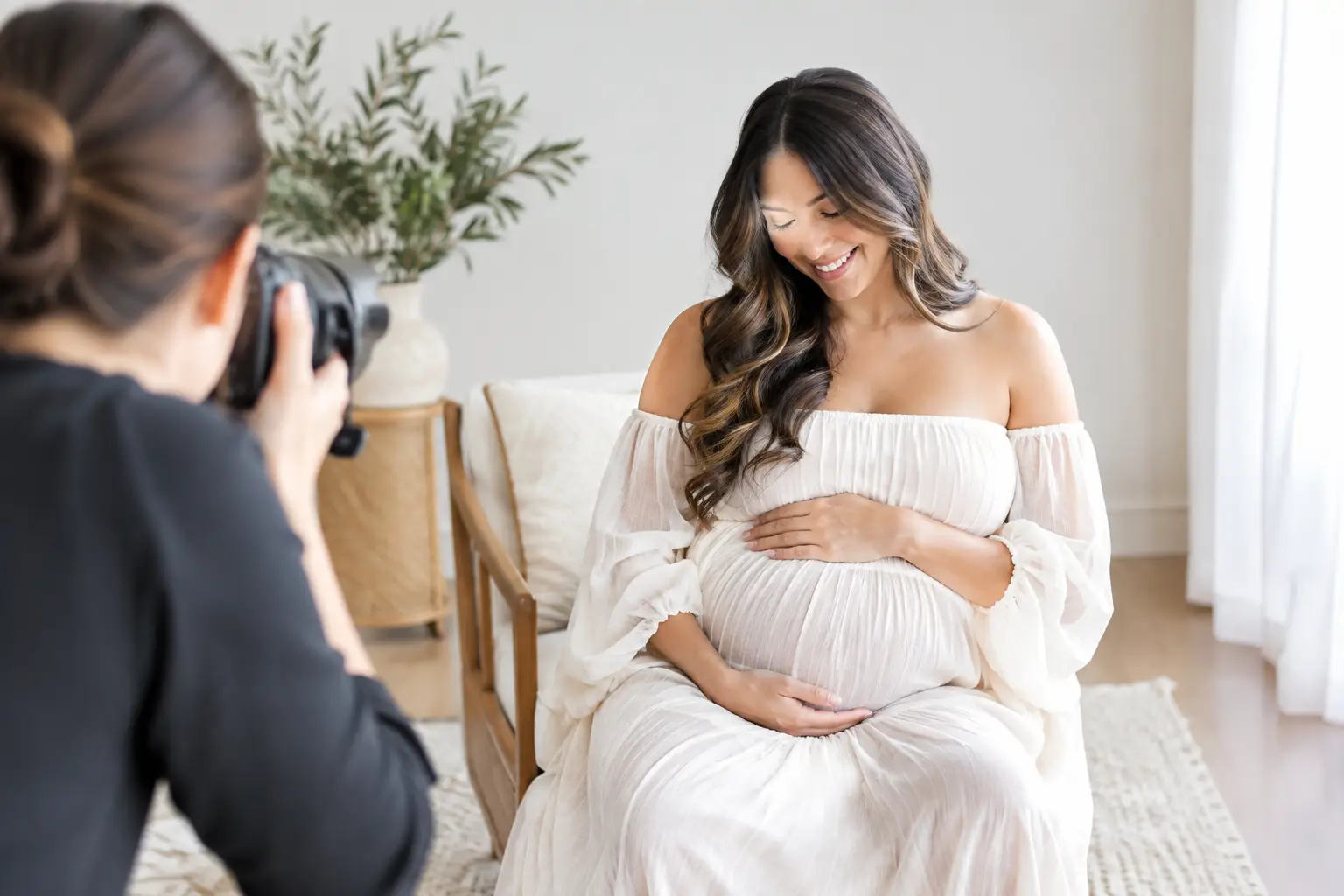 How to Schedule Maternity Portraits With Ease